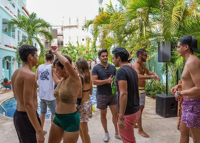 Selina 3* Playa del Carmen